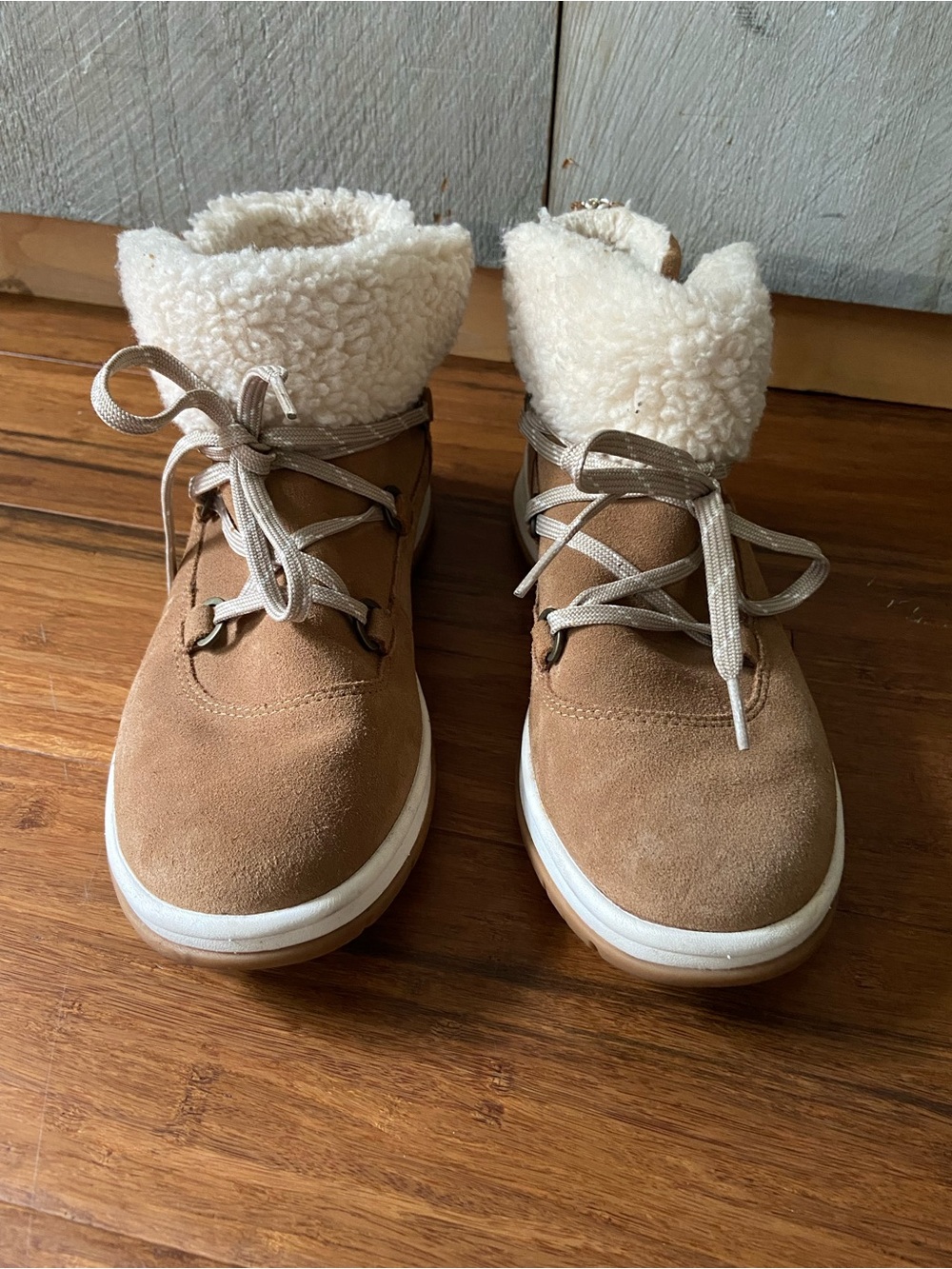 UGG Tan Sherpa-Lined Winter Boots - Cozy Lace-Up Shoes